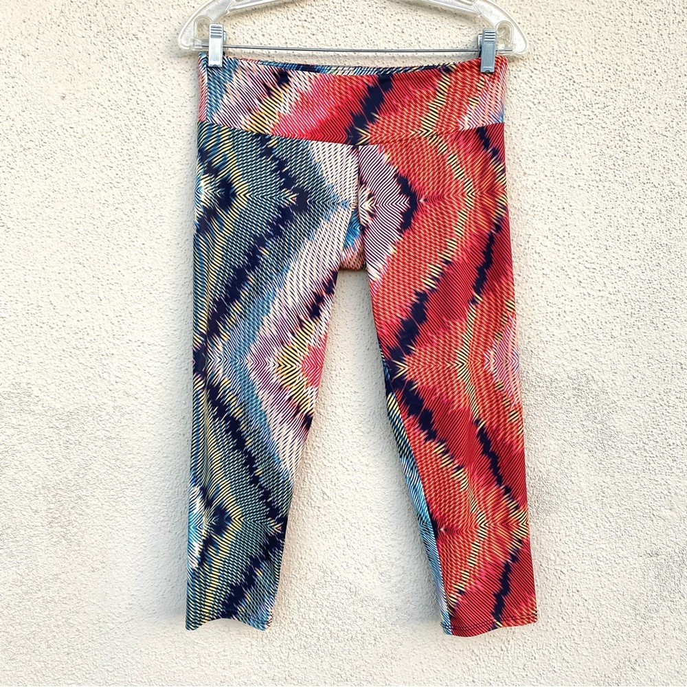 Onzie Capri Pant Sound Wave leggings print women’s M/L cropped zig zag yoga gym